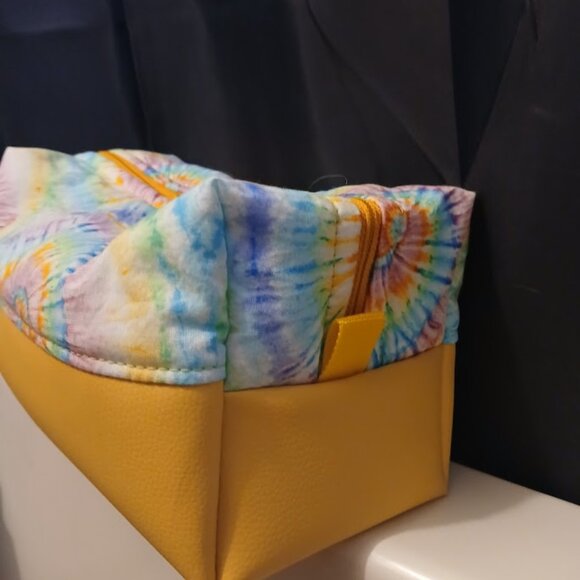 New Zippy Cosmetics Toiletries Travel Hanging Bags 5x5x10" Faux Leather & Fabric - Picture 5 of 16